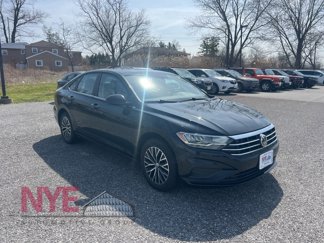 Used 2020 Volkswagen Jetta SE image 1