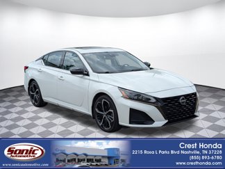 Used 2023 Nissan Altima 2.5 SR w/ SR Premium Package image 1