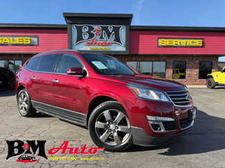 Used 2017 Chevrolet Traverse LT image 1