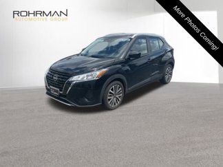Used 2022 Nissan Kicks SV image 1