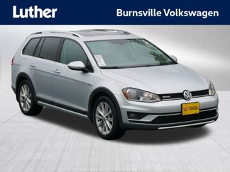 Used 2017 Volkswagen Golf Alltrack SE image 1