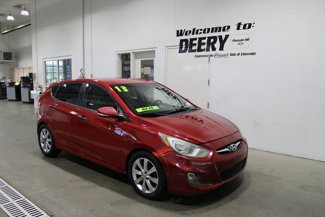 Used 2013 Hyundai Accent SE image 1