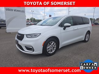 Used 2023 Chrysler Pacifica Touring-L image 1
