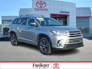 Certified 2018 Toyota Highlander LE image 1