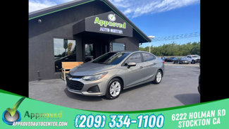Used 2019 Chevrolet Cruze LT w/ Convenience Package image 1