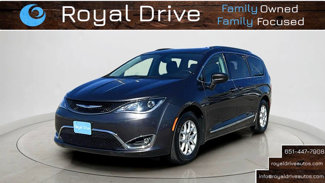 Used 2020 Chrysler Pacifica Touring-L image 1