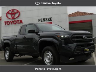 Used 2025 Toyota Tacoma SR image 1
