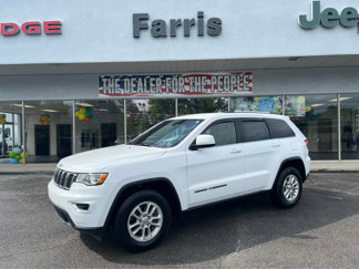Used 2018 Jeep Grand Cherokee Laredo image 1