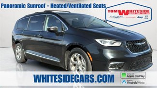 Used 2022 Chrysler Pacifica Limited image 1