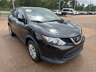 Used 2019 Nissan Rogue Sport S image 1