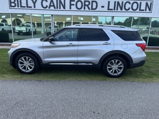 Used 2023 Ford Explorer Limited image 1