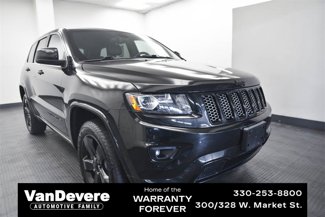 Used 2015 Jeep Grand Cherokee Altitude image 1