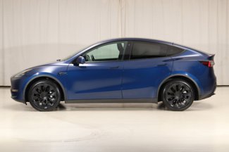 Used 2021 Tesla Model Y Long Range image 1