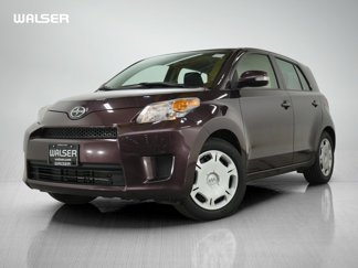 Used 2014 Scion xD image 1