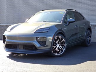 Used 2024 Porsche Macan 4 Electric image 1