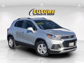 Certified 2020 Chevrolet Trax LT w/ LT Convenience Package image 1