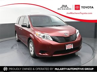 Used 2017 Toyota Sienna L image 1