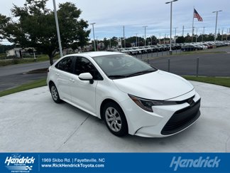 Certified 2024 Toyota Corolla LE image 1