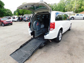 Used 2013 Dodge Grand Caravan SE image 1