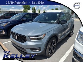 Used 2022 Volvo XC40 T5 R-Design w/ Climate Package image 1