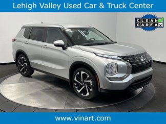 Used 2022 Mitsubishi Outlander ES image 1