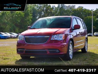 Used 2013 Chrysler Town & Country Touring image 1