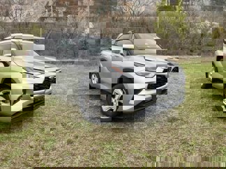 Used 2022 Toyota Highlander LE image 1