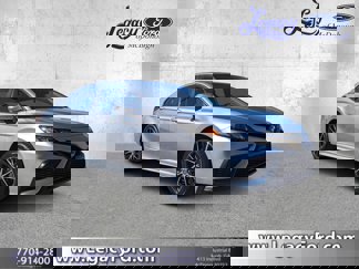 Used 2023 Toyota Camry SE image 1