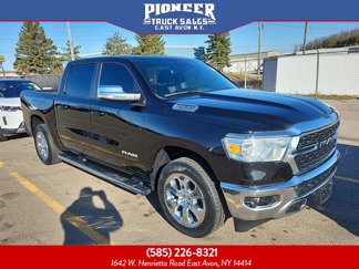 Used 2022 RAM 1500 4x4 Crew Cab image 1