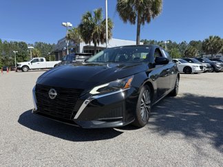 Used 2023 Nissan Altima 2.5 SV image 1