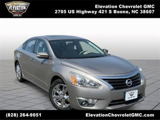 Used 2015 Nissan Altima 2.5 SV w/ Convenience Package image 1