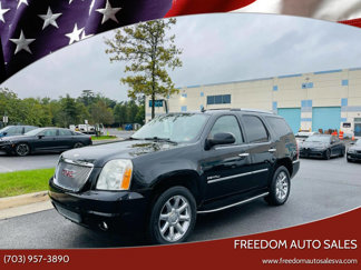 Used 2010 GMC Yukon Denali image 1