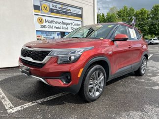 Certified 2022 Kia Seltos S image 1