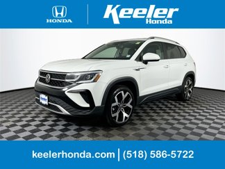 Used 2022 Volkswagen Taos SEL image 1