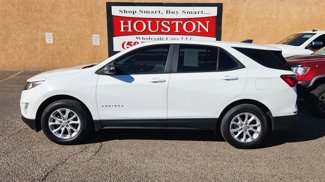 Used 2020 Chevrolet Equinox LS image 1