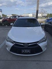 Used 2016 Toyota Camry SE image 1