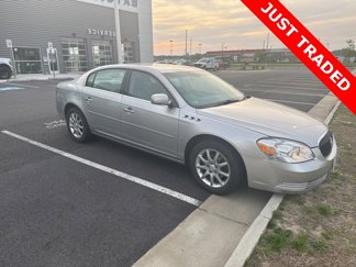 Used 2008 Buick Lucerne CXL image 1