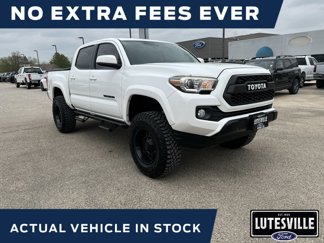 Used 2017 Toyota Tacoma SR5 w/ Tow Package image 1