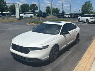Used 2023 Honda Accord Sport image 1
