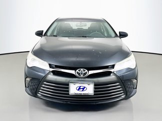 Used 2017 Toyota Camry XLE video 2