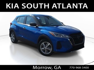 Used 2022 Nissan Kicks S image 1