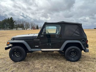 Used 1998 Jeep Wrangler SE image 1
