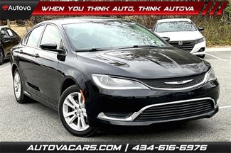 Used 2017 Chrysler 200 Limited Platinum image 1