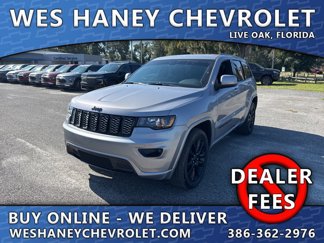 Used 2020 Jeep Grand Cherokee Altitude image 1