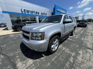 Used 2012 Chevrolet Suburban LT w/ Luxury Package image 1
