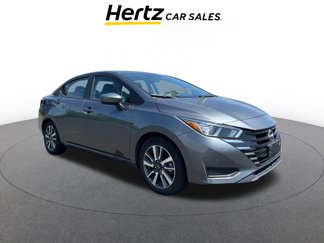 Used 2023 Nissan Versa SV image 1