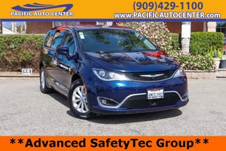 Used 2020 Chrysler Pacifica Touring w/ Advanced Safetytec Group image 1