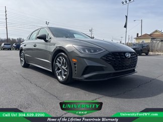 Used 2023 Hyundai Sonata SEL image 1