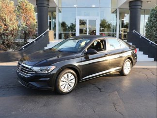 Used 2019 Volkswagen Jetta S image 1