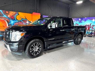 Used 2021 Nissan Titan SV w/ SV Convenience Package image 1